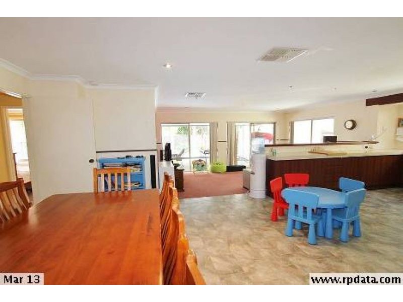 43 Whitebread Way, Leda WA 6170