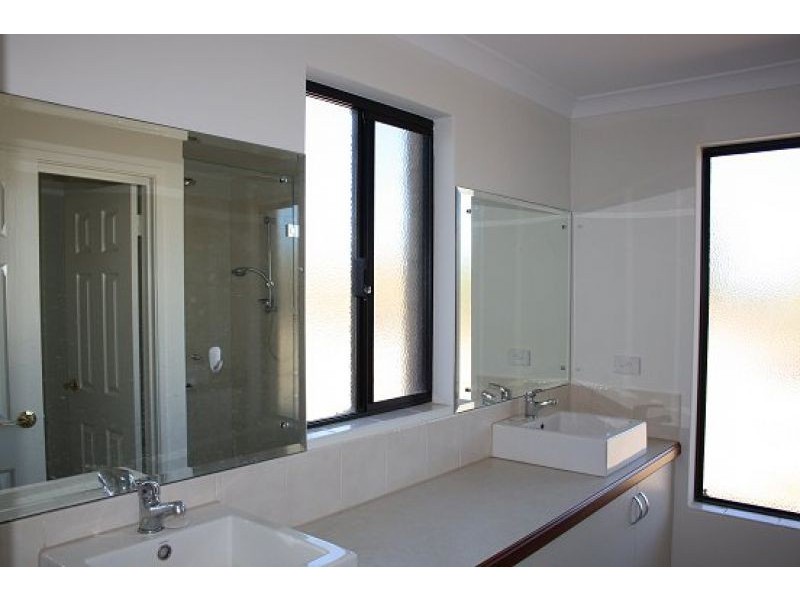 276 Gosnells Road East, Orange Grove WA 6109