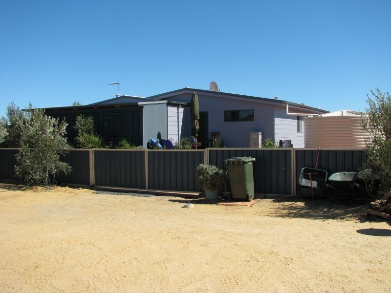 127 URCH ROAD, NARRA TARRA, Geraldton WA 6530
