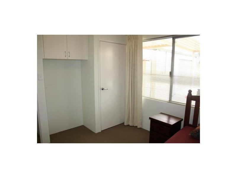 3 DORSAL BEND, Hammond Park WA 6164