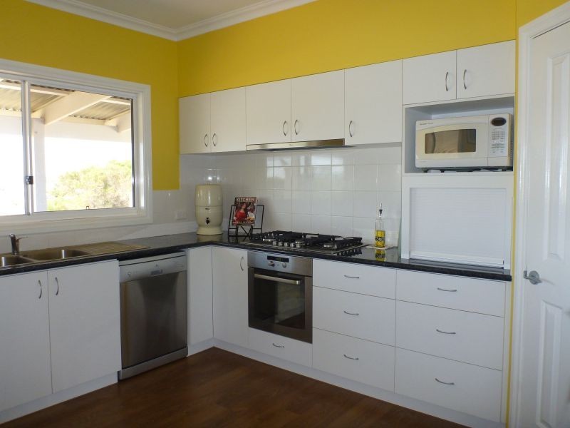 52 CHURCH STREET, Dongara WA 6525