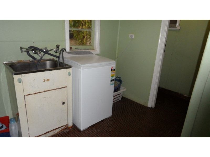 3 Gertrude Street, Geraldton WA 6530