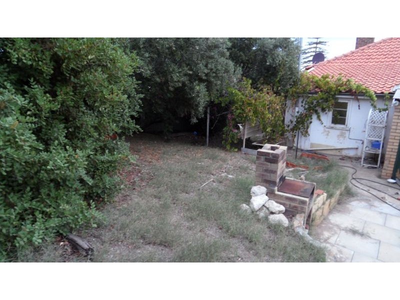 3 Gertrude Street, Geraldton WA 6530