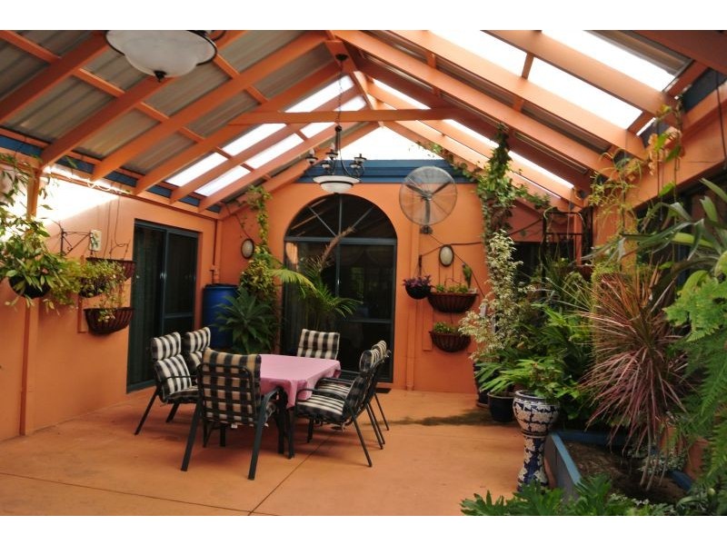 18 Powderbark Close, Jarrahdale WA 6124