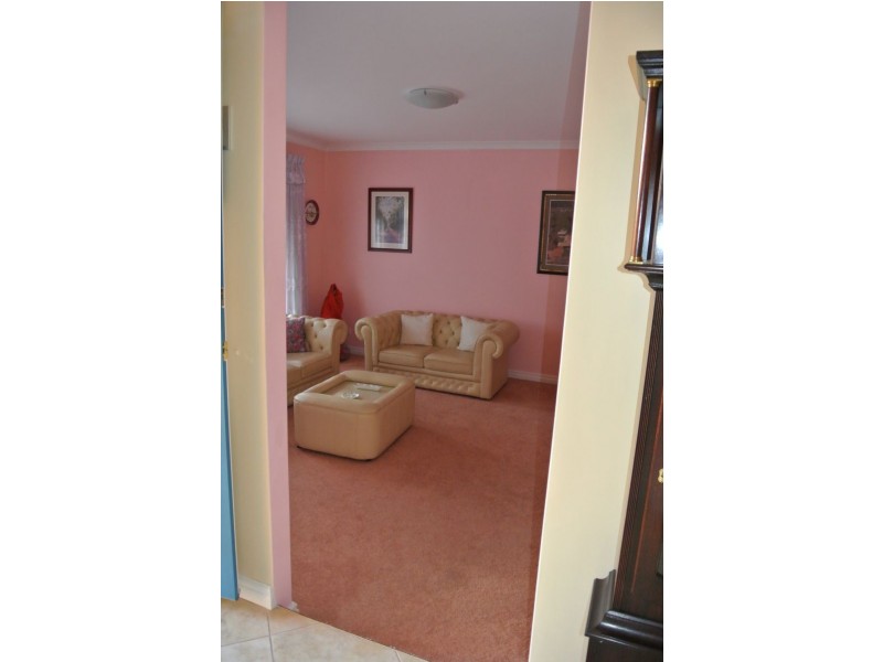 18 Powderbark Close, Jarrahdale WA 6124