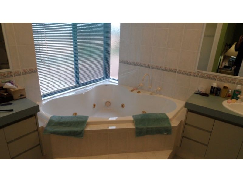 18 Powderbark Close, Jarrahdale WA 6124