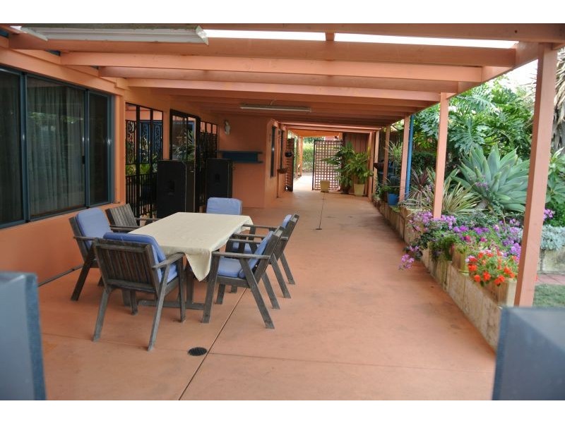 18 Powderbark Close, Jarrahdale WA 6124