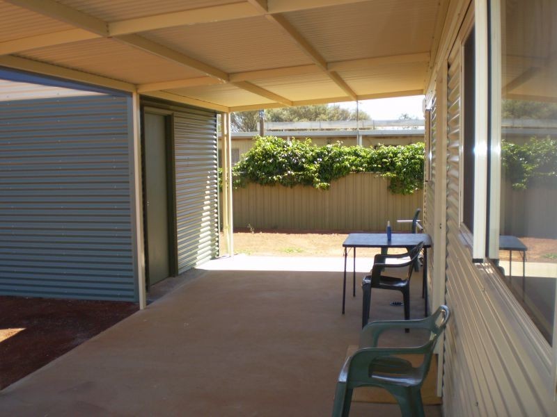 3 & 5 Green Street, Sandstone WA 6639