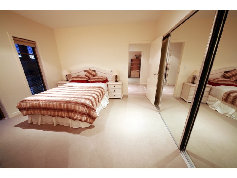 83 Salvado Drive, Pacific Pines QLD 4211