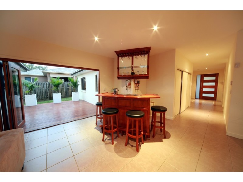 83 Salvado Drive, Pacific Pines QLD 4211