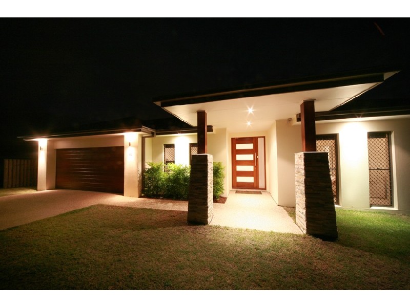 83 Salvado Drive, Pacific Pines QLD 4211