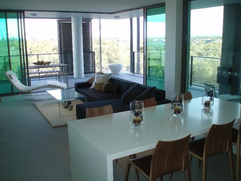 Paradise Point QLD 4216