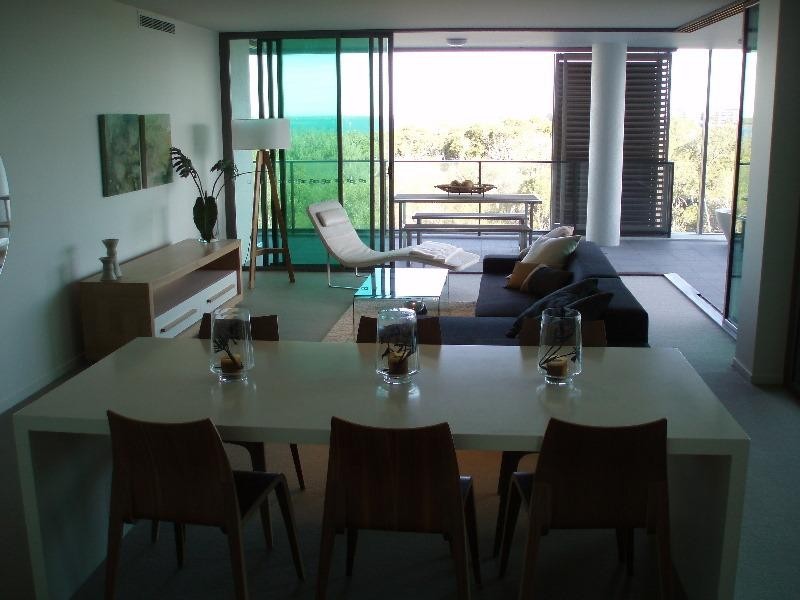 Paradise Point QLD 4216