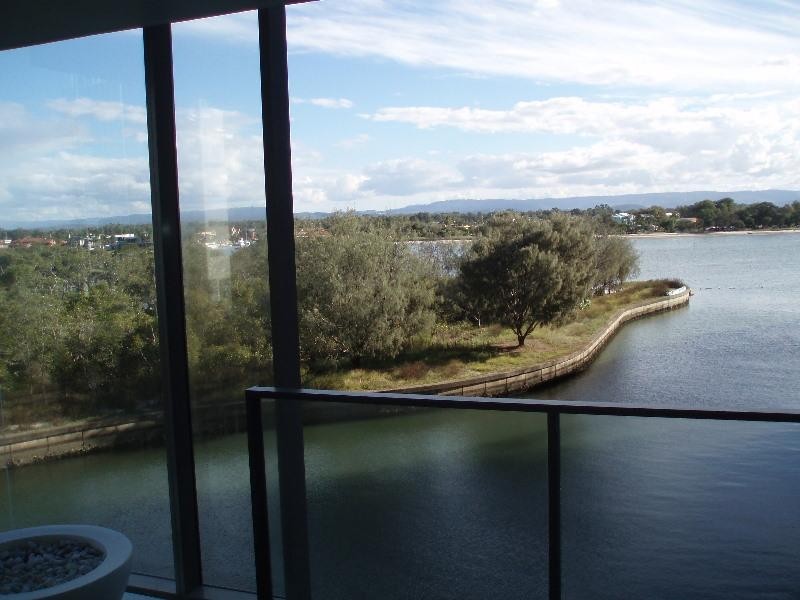 Paradise Point QLD 4216