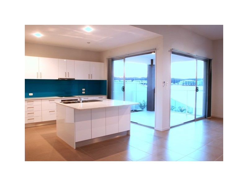 Coombabah QLD 4216