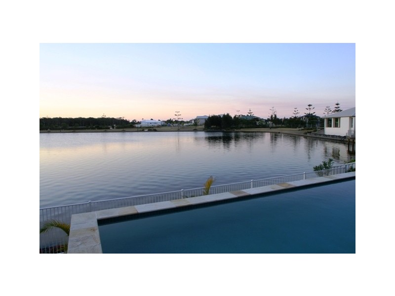 Coombabah QLD 4216