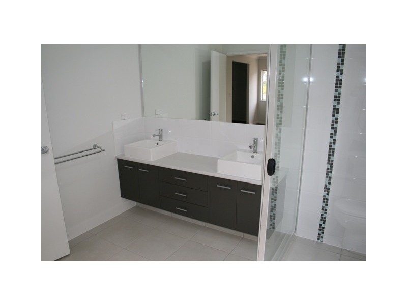 Molendinar QLD 4214