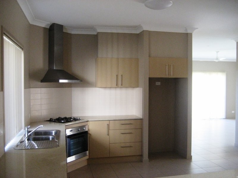 Hope Island QLD 4212