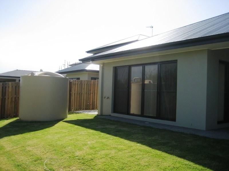 Hope Island QLD 4212