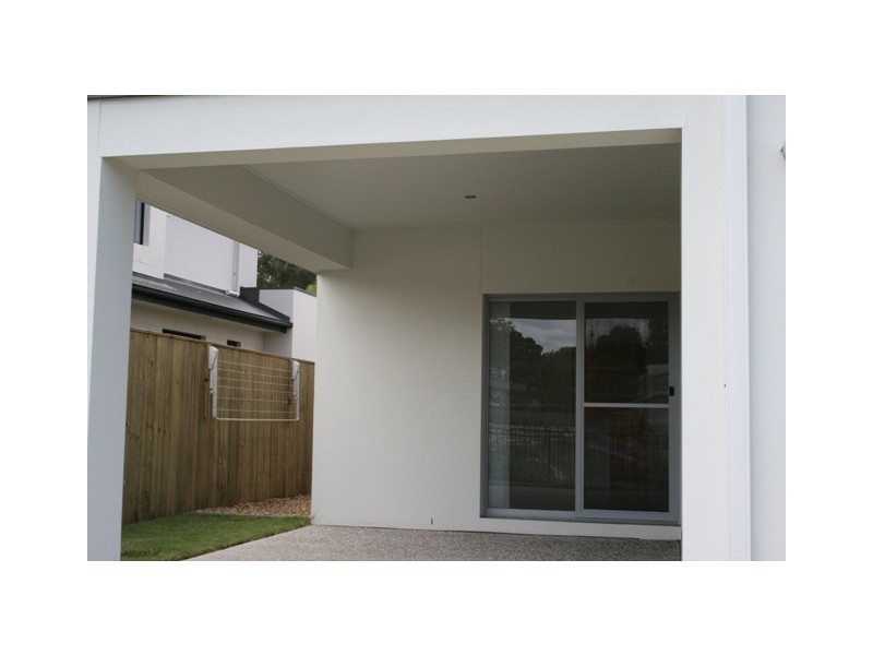 Varsity Lakes QLD 4227