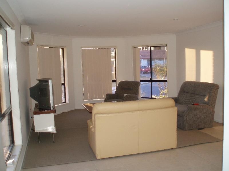 Pacific Pines QLD 4211