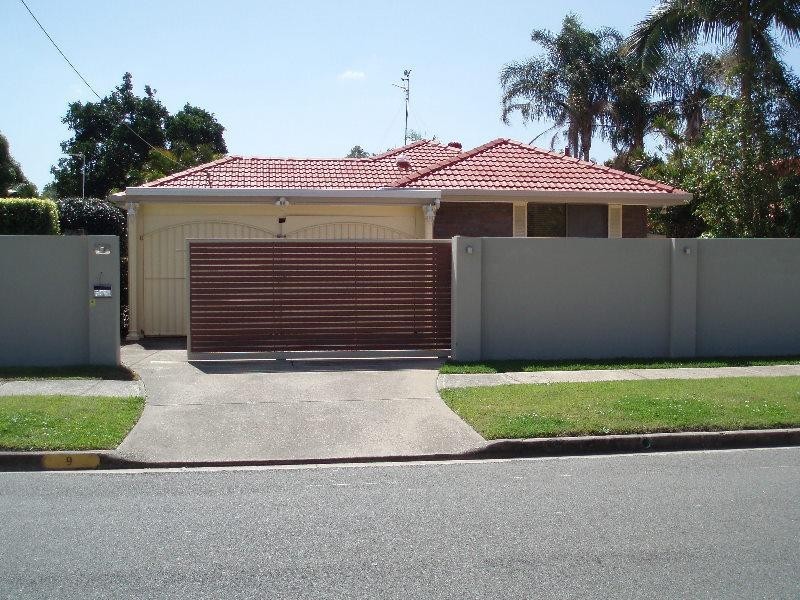 Paradise Point QLD 4216