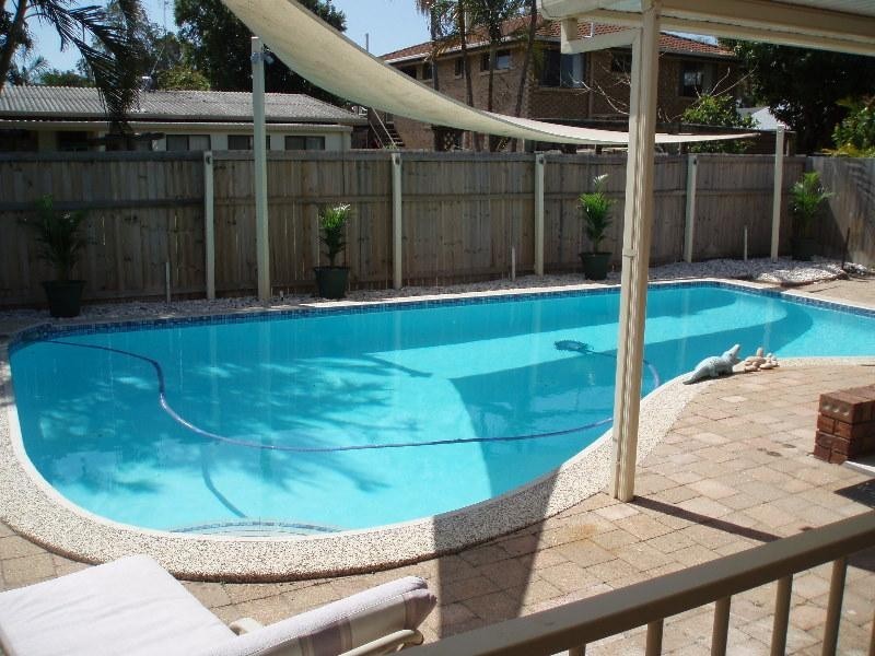 Paradise Point QLD 4216