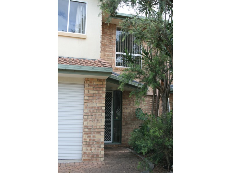 Labrador QLD 4215