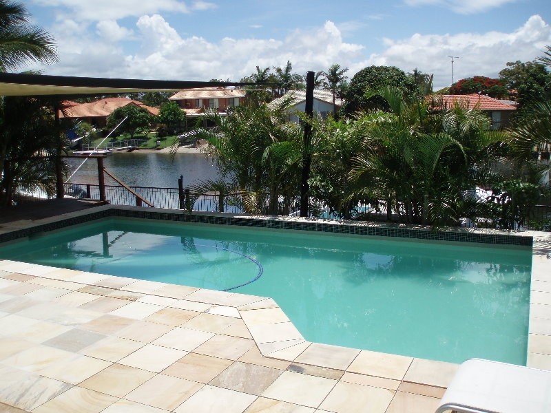 Hollywell QLD 4216