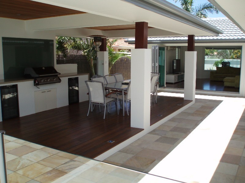 Hollywell QLD 4216