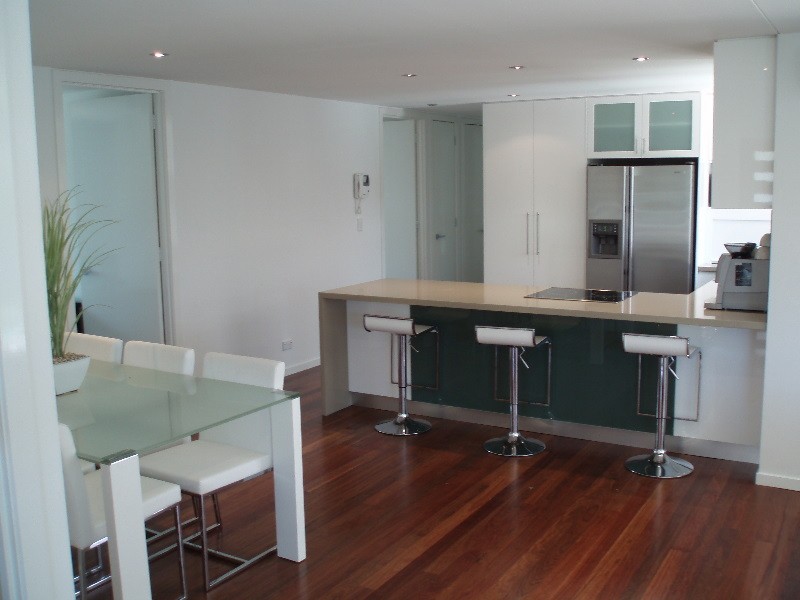 Hollywell QLD 4216