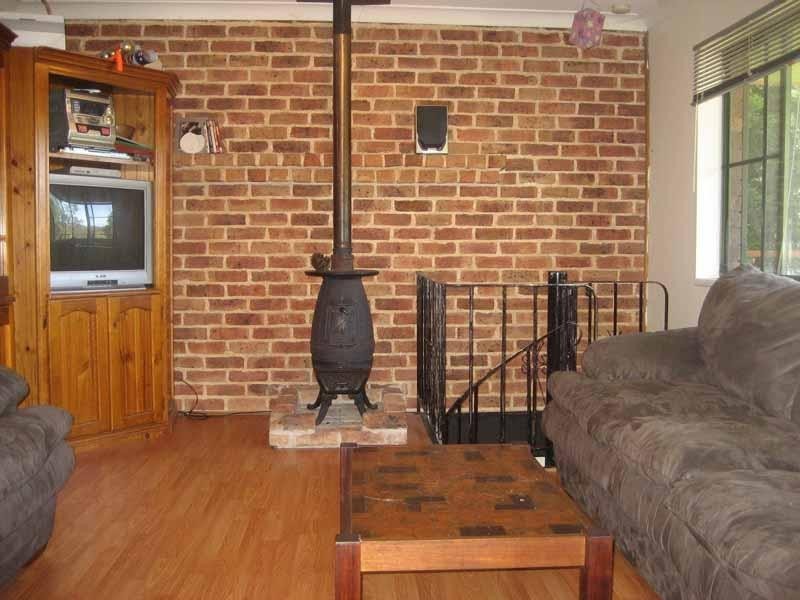 15 Gregory Street, Wyoming NSW 2250