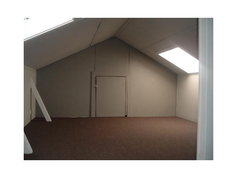 14 Halcyon Street, Wyoming NSW 2250