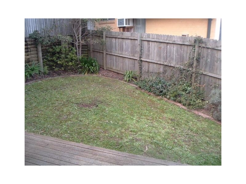 18a Railway Crescent, Lisarow NSW 2250