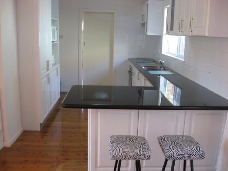 4 Greenview Road, Narara NSW 2250