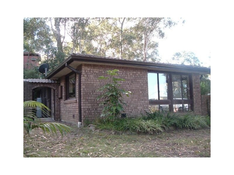 15 Larbonya Avenue, Wyoming NSW 2250