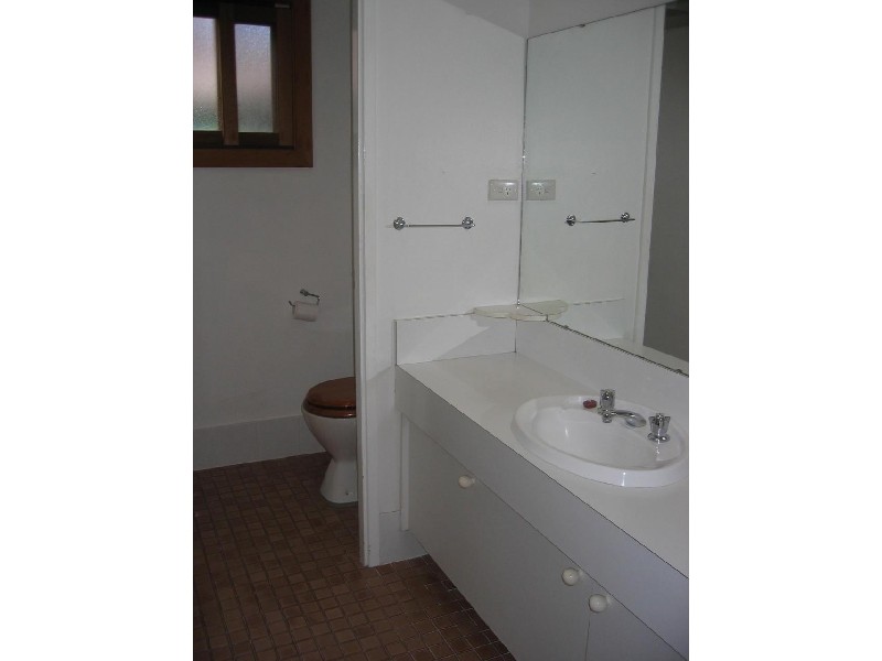 28 Ferntree Close, Wyoming NSW 2250