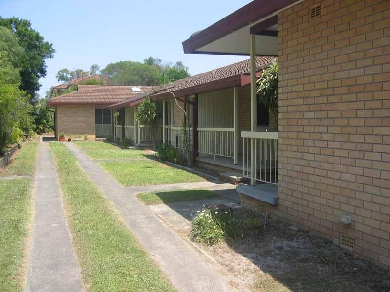 2/13 Lushington Street, East Gosford NSW 2250