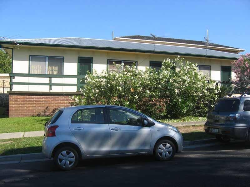 2/52 Melbourne Street, East Gosford NSW 2250