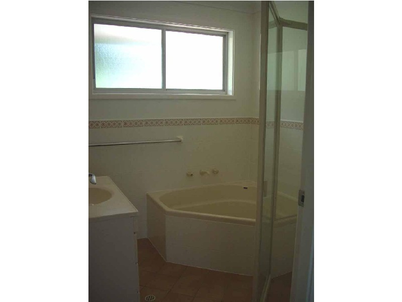 19 Chestnut Street, Wyoming NSW 2250