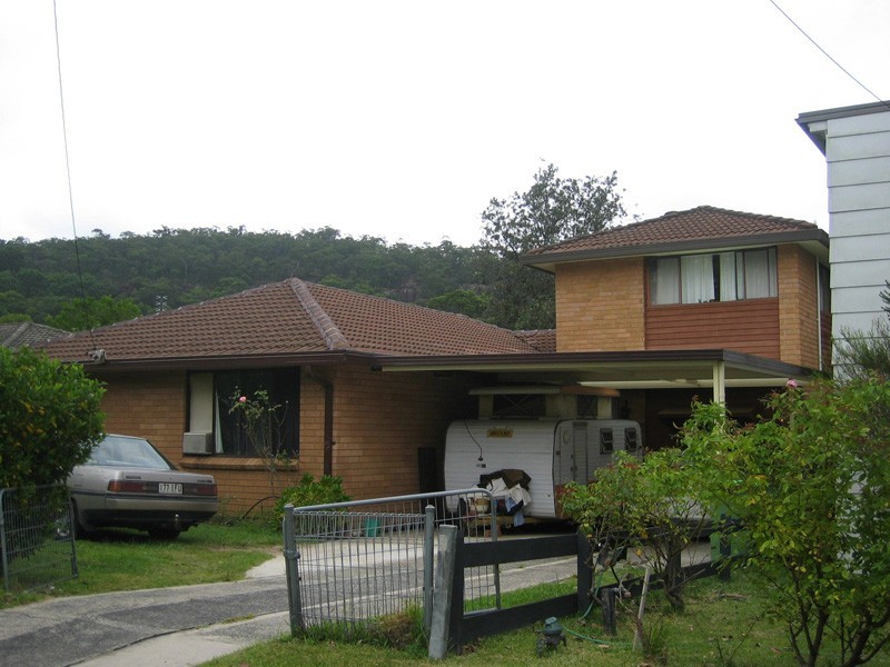 25 Sunshine Ave, Point Clare NSW 2250