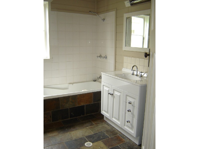 190 Mann Street, Armidale NSW 2350