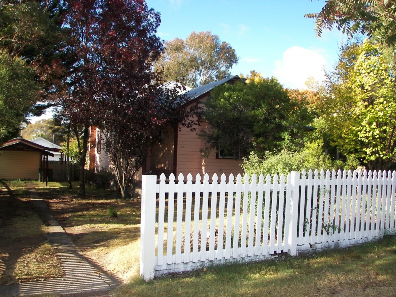 163 Mossman Street, Armidale NSW 2350