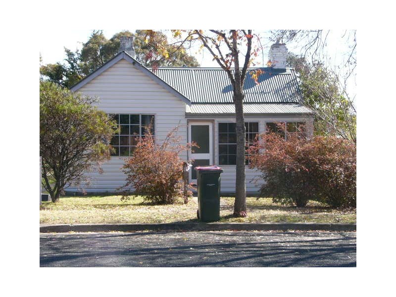 148 Allingham Street, Armidale NSW 2350