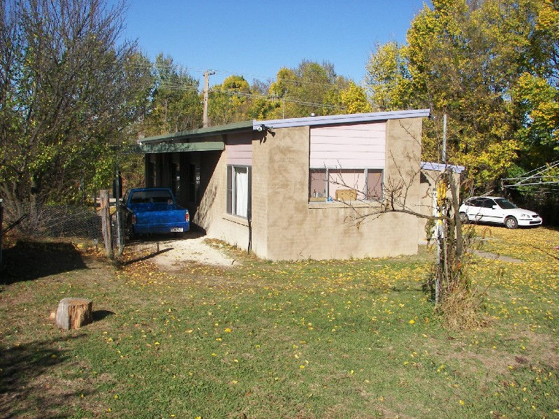 10 Madgwick Drive, Armidale NSW 2350