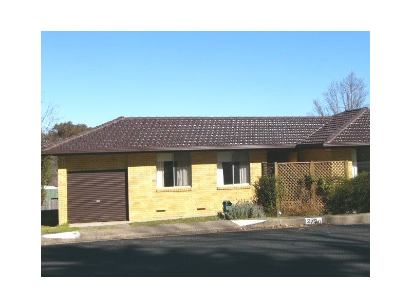 2/24 Gordon Street, Armidale NSW 2350
