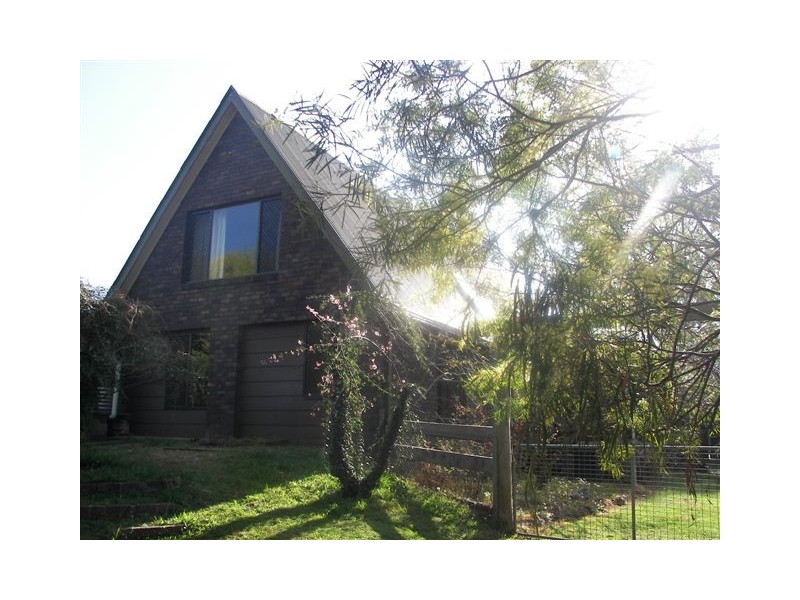 209A Markham Street, Armidale NSW 2350