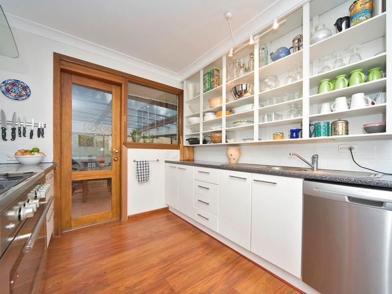 1 Campion Parade, Armidale NSW 2350