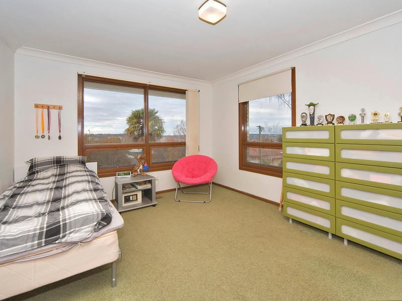 1 Campion Parade, Armidale NSW 2350
