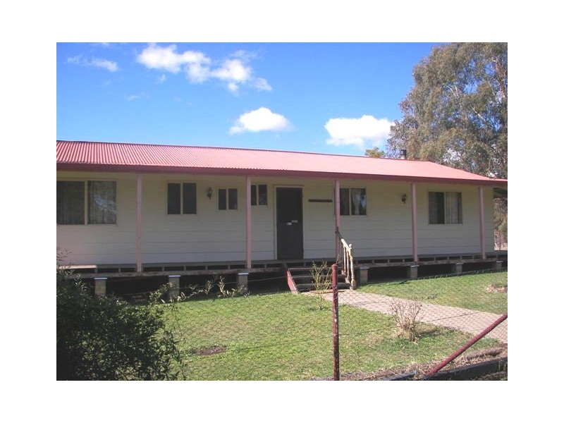 25 Lentara Road, Armidale NSW 2350